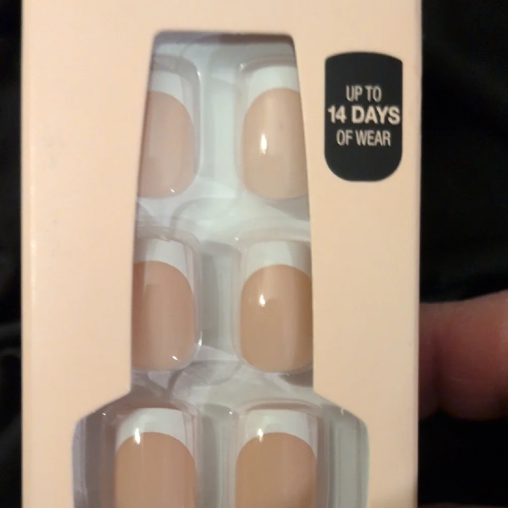 OPI On Point Instant Press-On Mani - Soft Beige